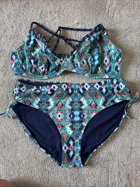 Athleta Teal & Navy Patterned Underwire Bikini Set
